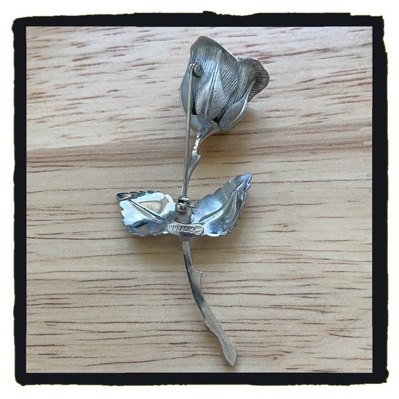 💕Beautiful Vintage Silvertone Giovanni Rose Brooch💕 - Picture 4 of 7